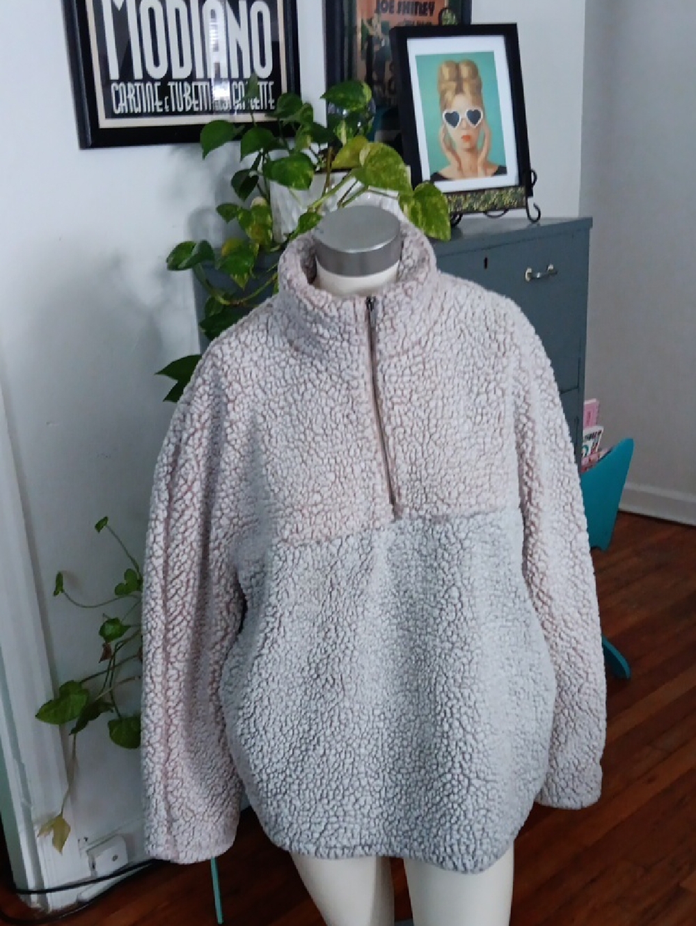 Thread & Supply Two-Tone Sherpa Pullover - Pink & Gray